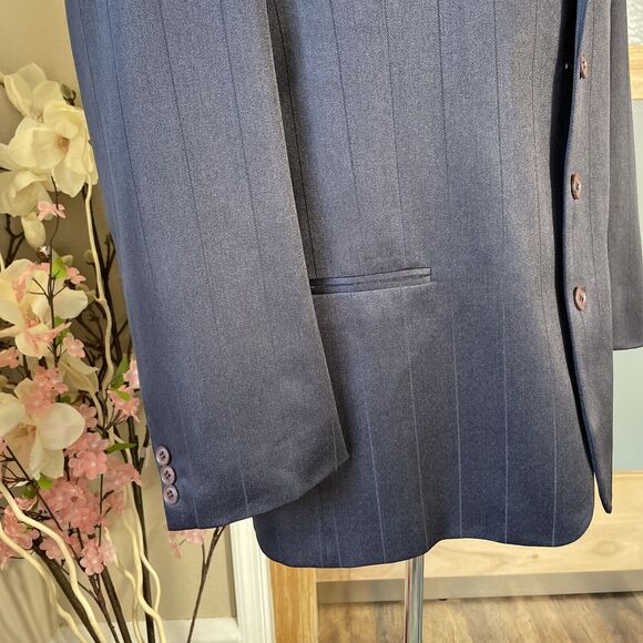 Pacelli Men's Pinstripe Blazer Dark Navy Tailored Multi Button Sport Coat 46R - Picture 3 of 9